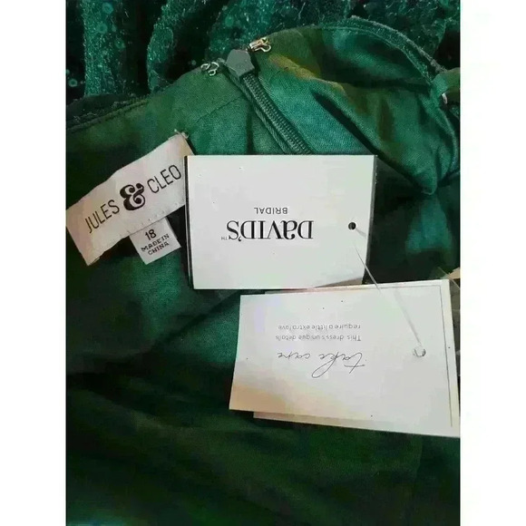 Jules And Cleo Green Lace Mini A Line Dress Spaghetti Strap Scalloped Neckline - Picture 11 of 14